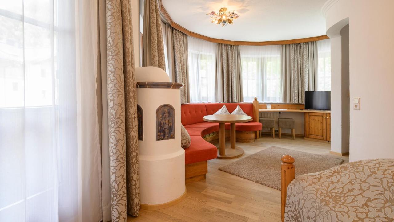 Hotel Garni Castel B&B ايشجل المظهر الخارجي الصورة