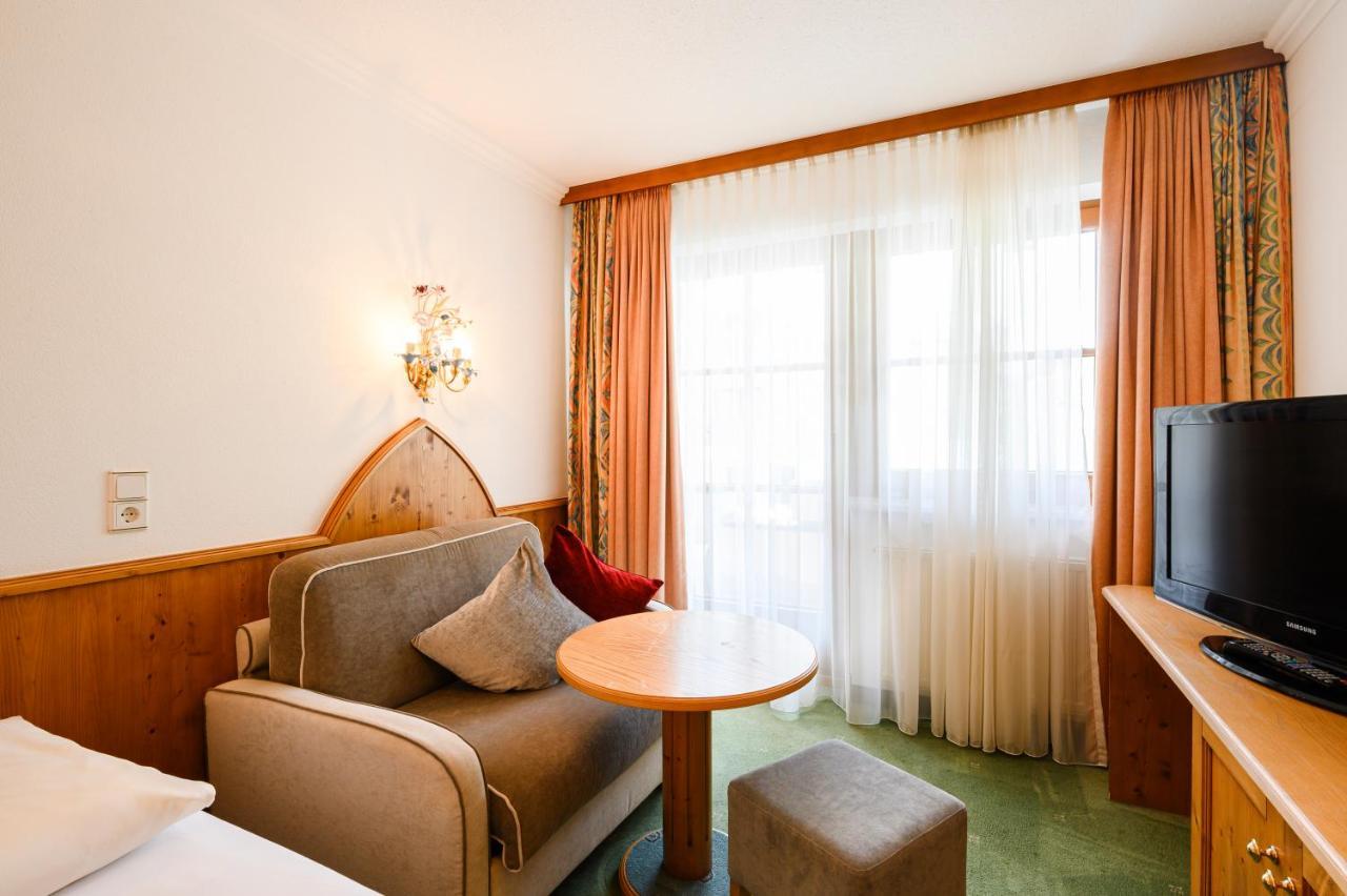 Hotel Garni Castel B&B ايشجل المظهر الخارجي الصورة