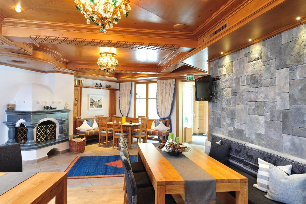 Hotel Garni Castel B&B ايشجل المظهر الخارجي الصورة