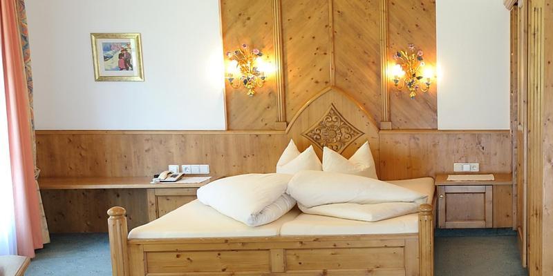 Hotel Garni Castel B&B ايشجل المظهر الخارجي الصورة