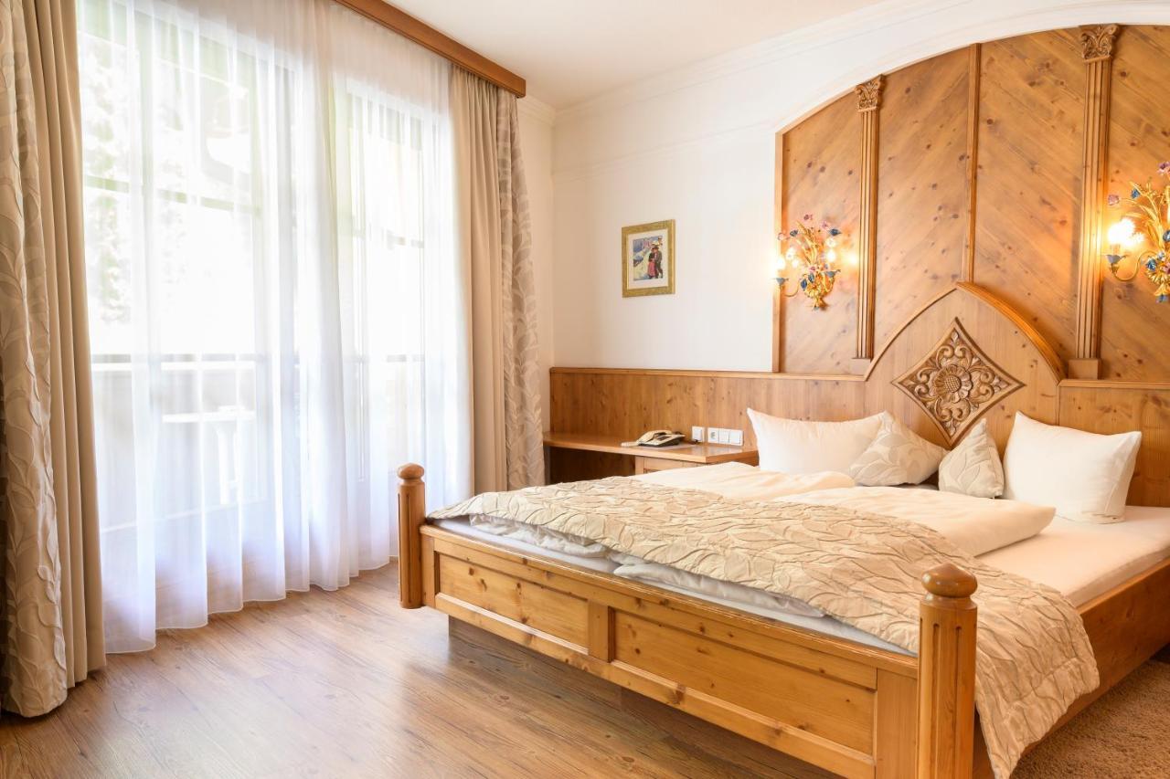 Hotel Garni Castel B&B ايشجل المظهر الخارجي الصورة