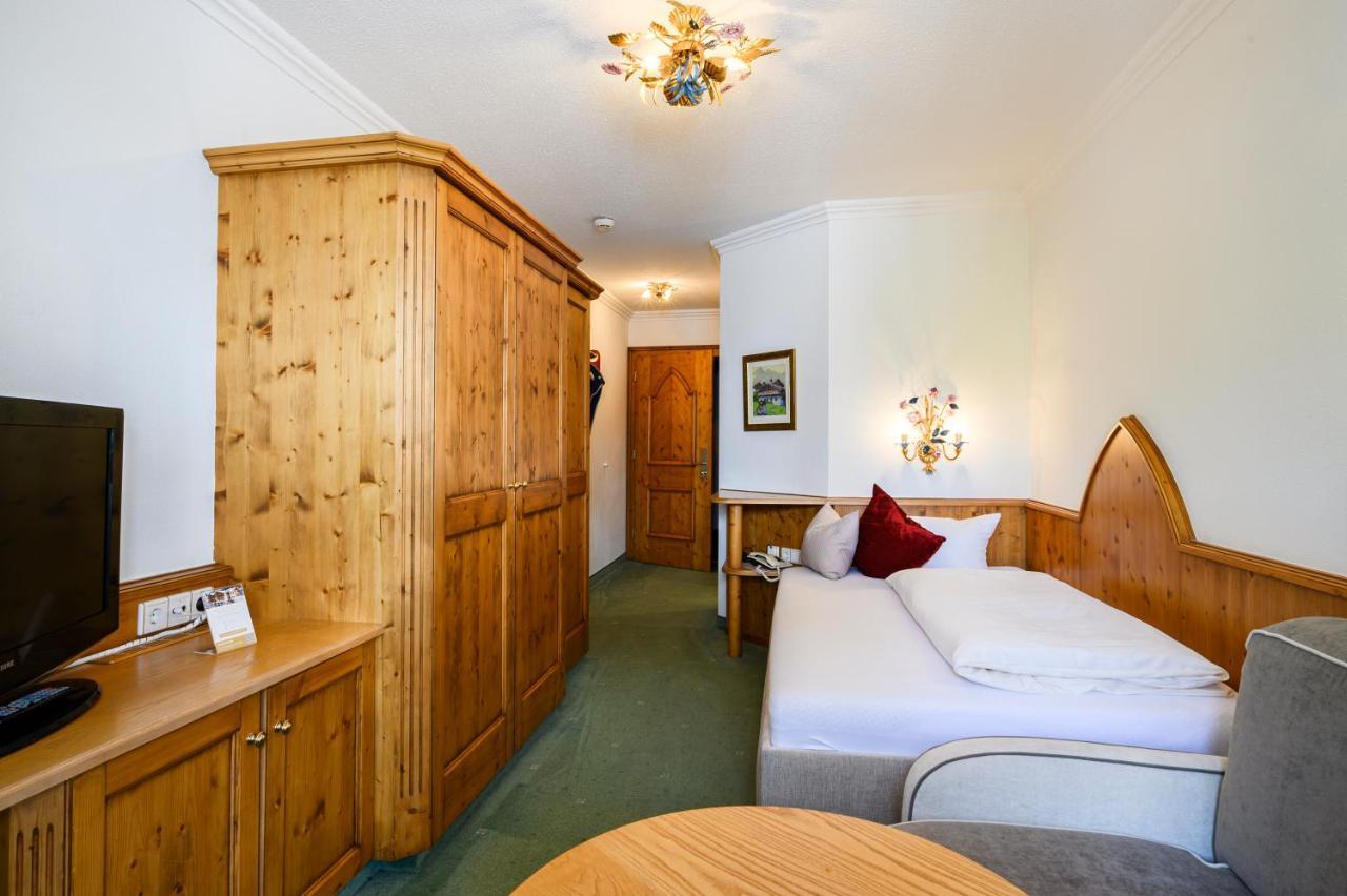 Hotel Garni Castel B&B ايشجل المظهر الخارجي الصورة